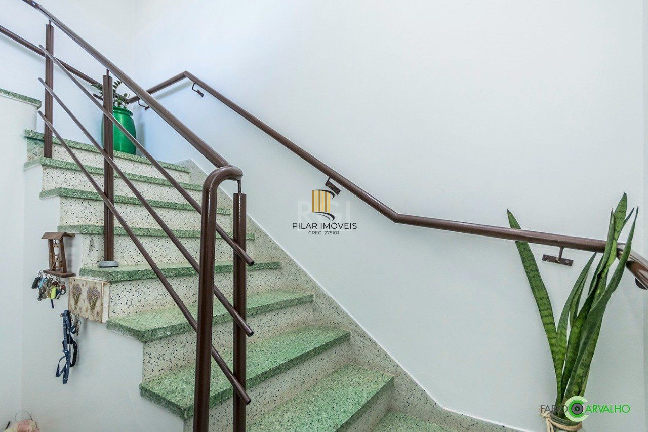 Apartamento para Venda - 271.7m², 3 dormitórios, sendo 1 suites, 4 vagas - Jardim Sabará