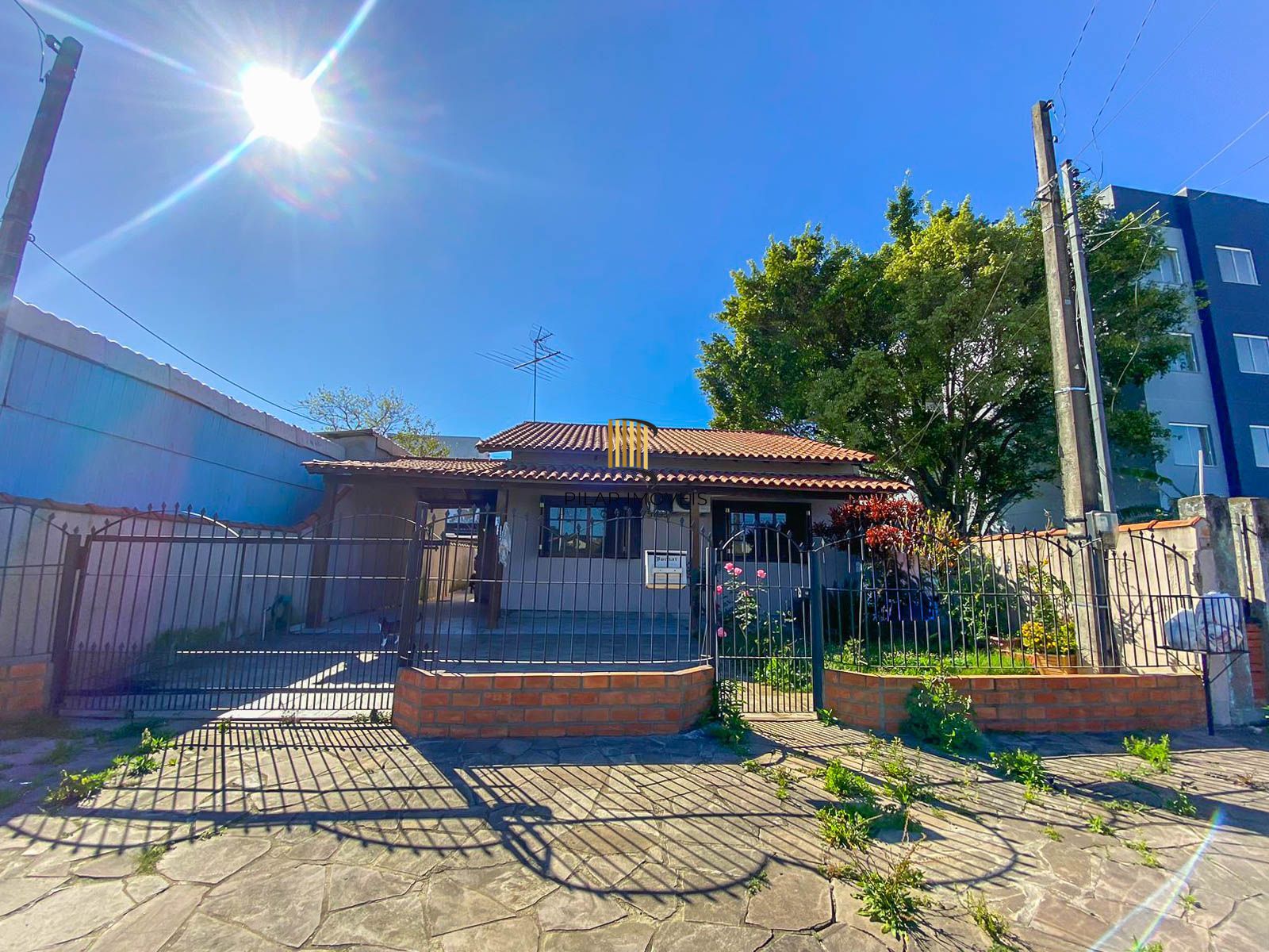 Casa / 2 Quartos / 2 Vagas / Pátio / Formosa / Alvorada / RS