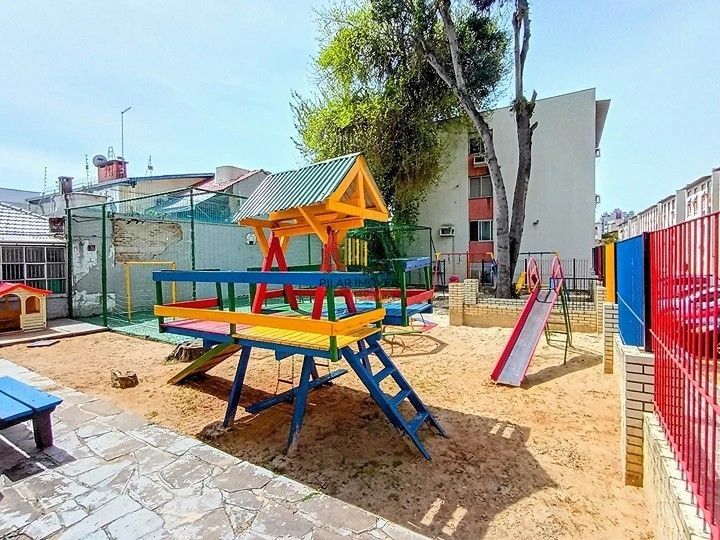 Exelente apartamento dois dormitioros/ cond. Figueiras/ em frente ao Canoas Shopping/ 2°andar