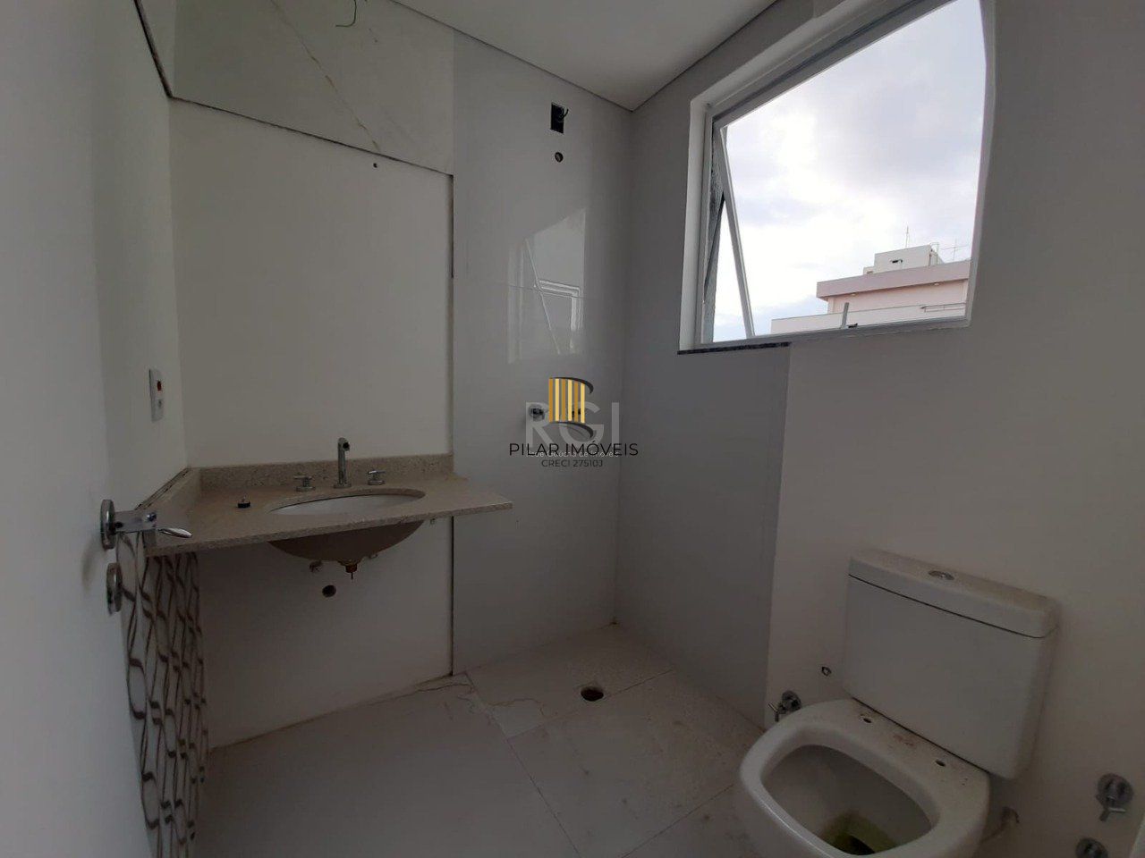 Predio para Venda - 0m², 0 dormitórios, 5 vagas - Cidade Baixa
