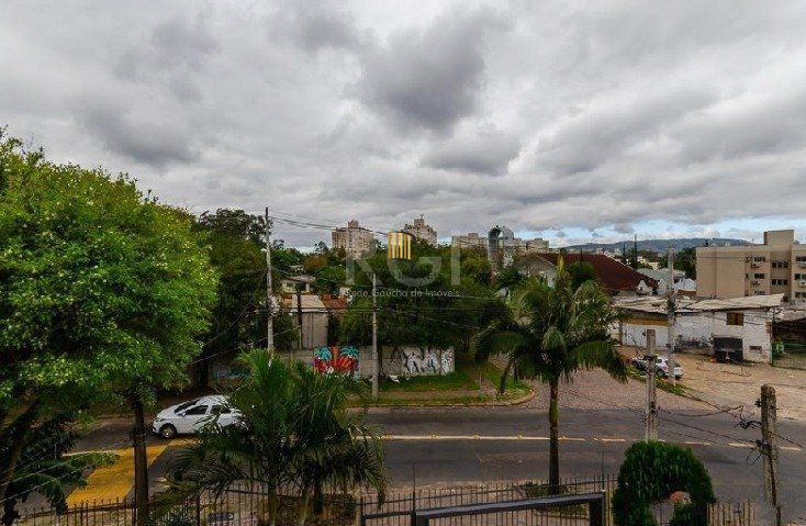 Casa 3 dormitórios no bairro Sarandi