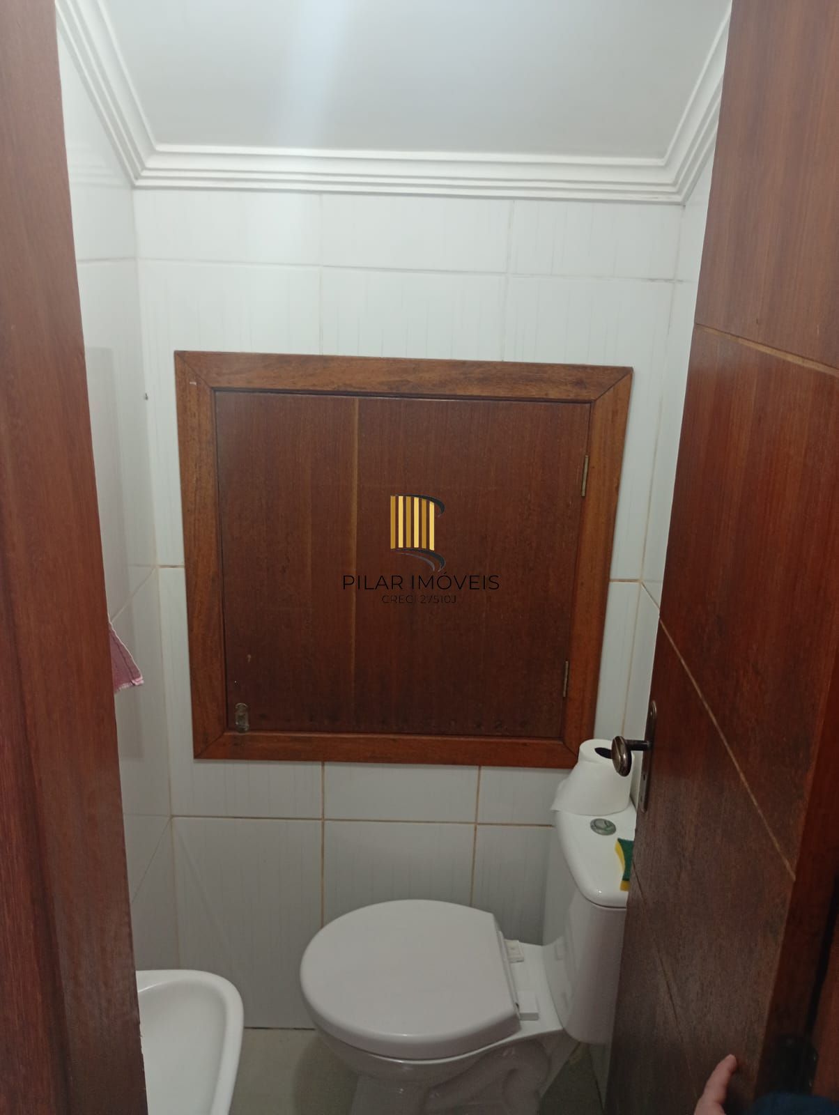 Sobrado 3 Dorm/ 2 Vagas garagem/ Exelente localização