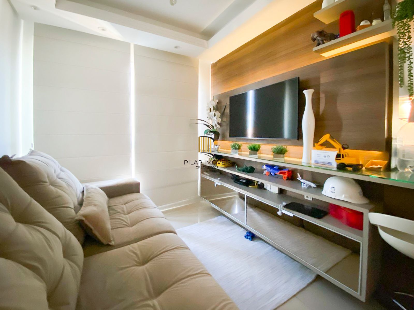 Apartamento / 2 Dormitórios / 1 Vaga / Semi mobiliado / Jardim Itu / Porto Alegre / RS