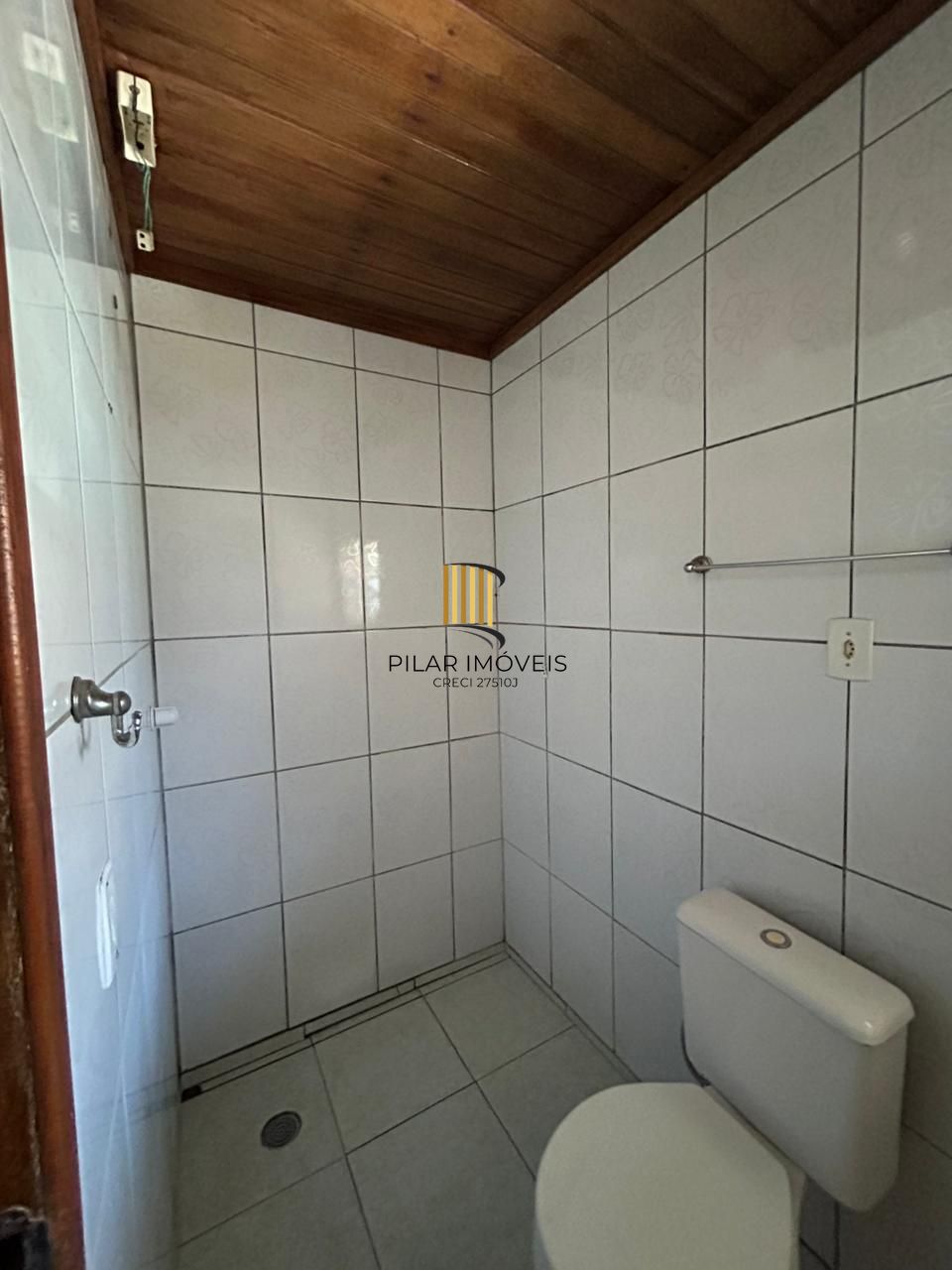 CASA COM 2 DORMITÓRIOS NO  BAIRRO FARRAPOS