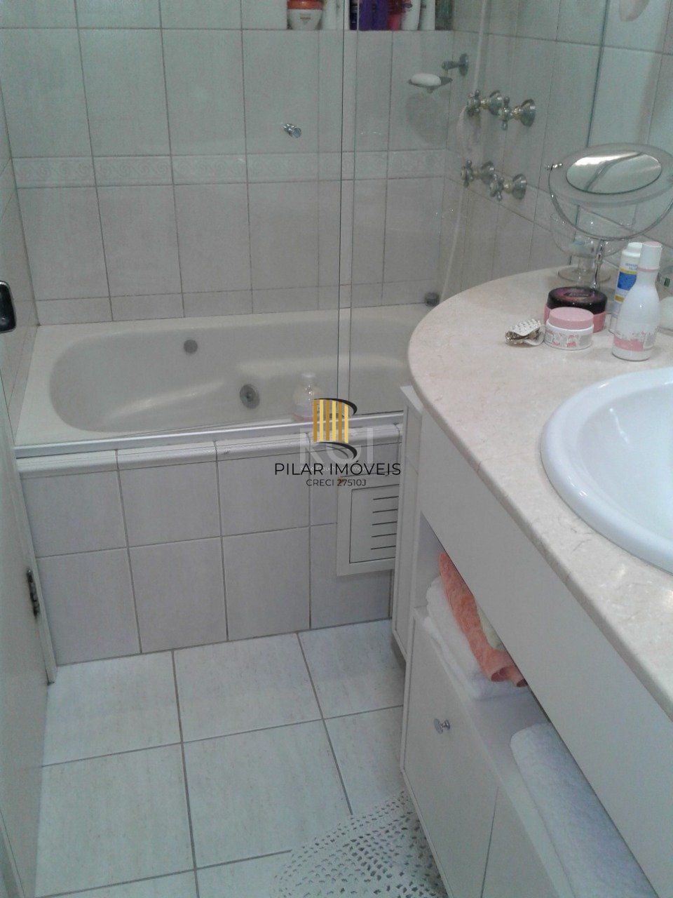 Apartamento para Venda - 67.4m², 2 dormitórios, 1 vaga - São João