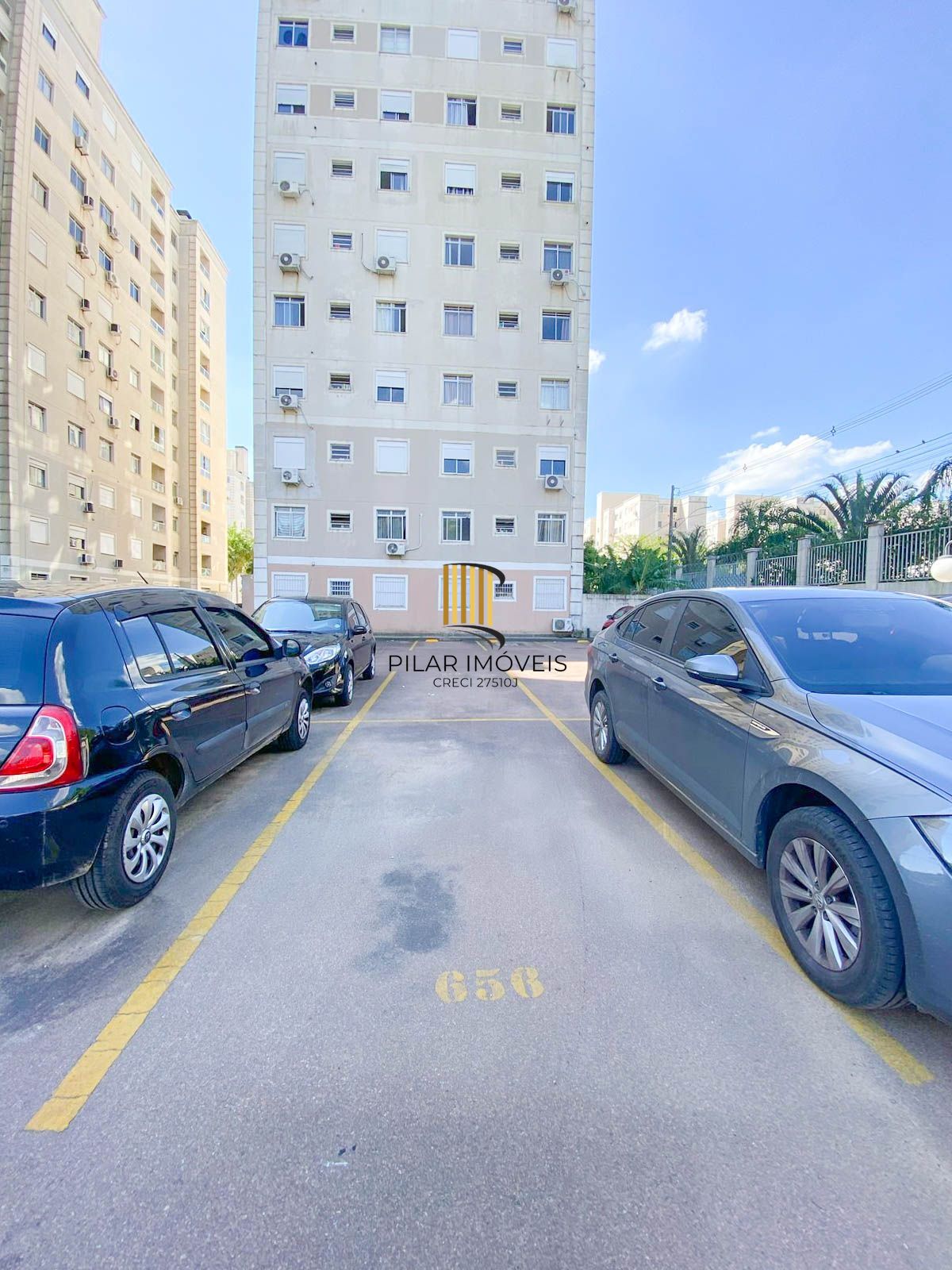 Apartamento / 2 Dormitórios / Sacada com Churrasqueira / 1 Vaga / Morro Santana / Porto Alegre / RS