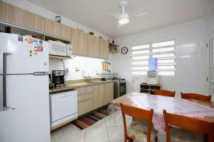 Casa 3 dormitórios no bairro Santo Antônio