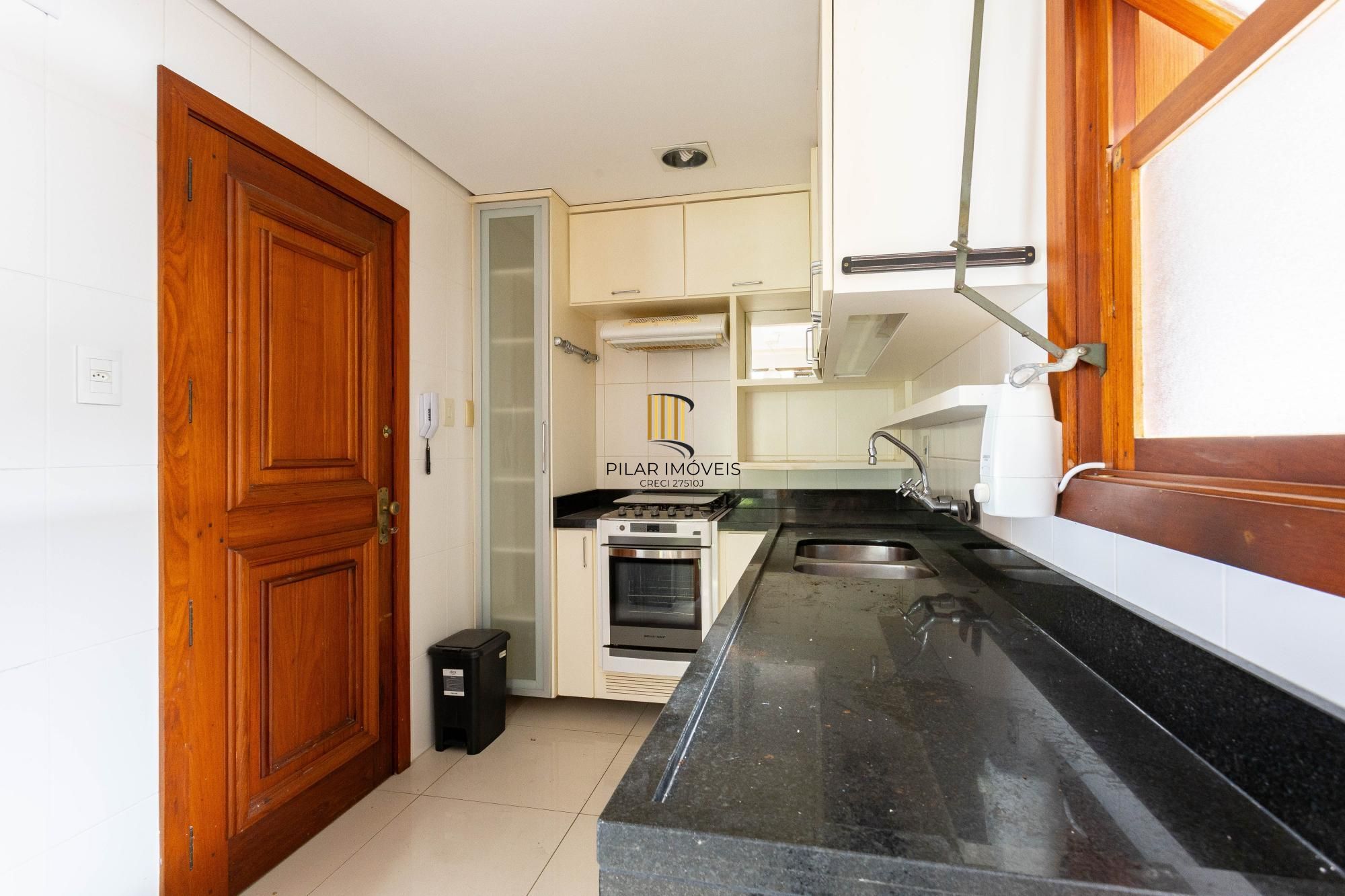 Cobertura na Dinarte Ribeiro/2 Dorm. Suíte/ No coração do Moinhos de Vento