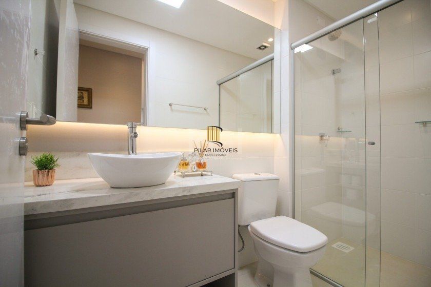Apartamento para Venda - 65.15m², 2 dormitórios, sendo 1 suites, 1 vaga - Centro