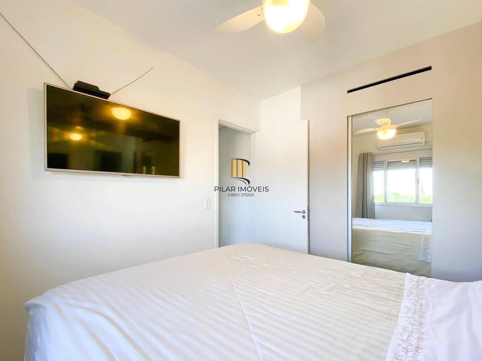 Apartamento / 2 Dormitórios / 1 Vaga / Semi mobiliado / Jardim Itu / Porto Alegre / RS