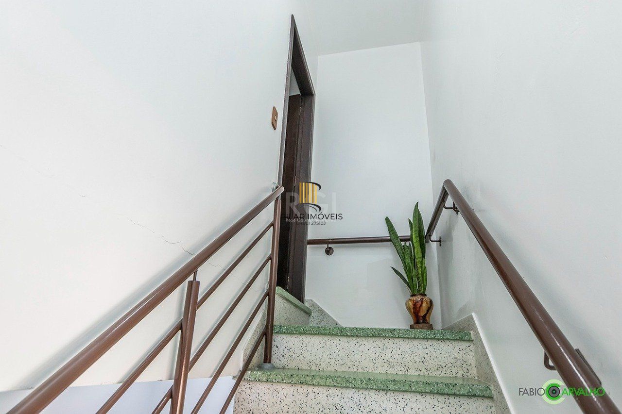 Apartamento para Venda - 271.7m², 3 dormitórios, sendo 1 suites, 4 vagas - Jardim Sabará