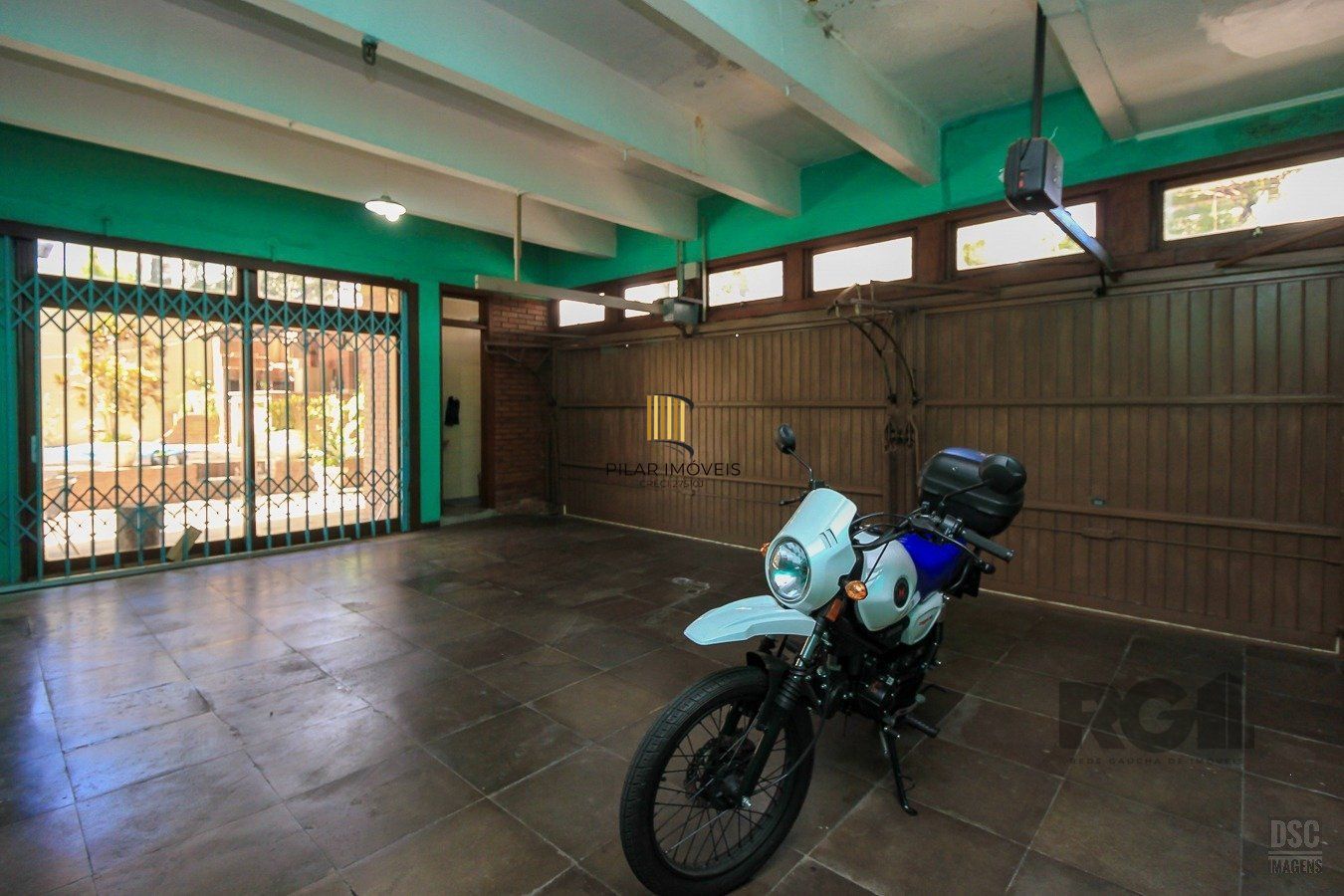 Casa 4 dormitórios no bairro Petrópolis