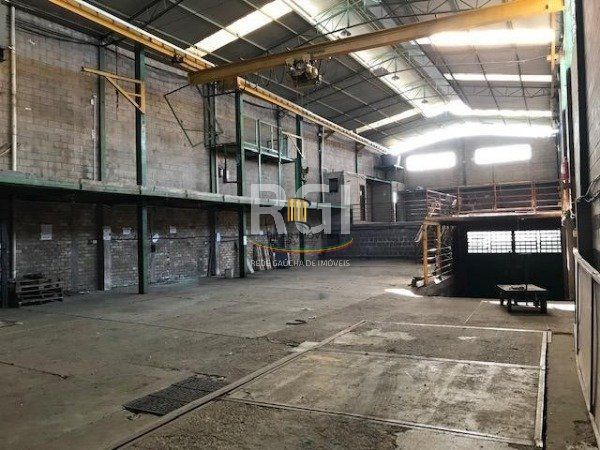 Depósito/Pavilhão para Venda - 1000m², 0 dormitórios, 4 vagas - Jardim Itu Sabará