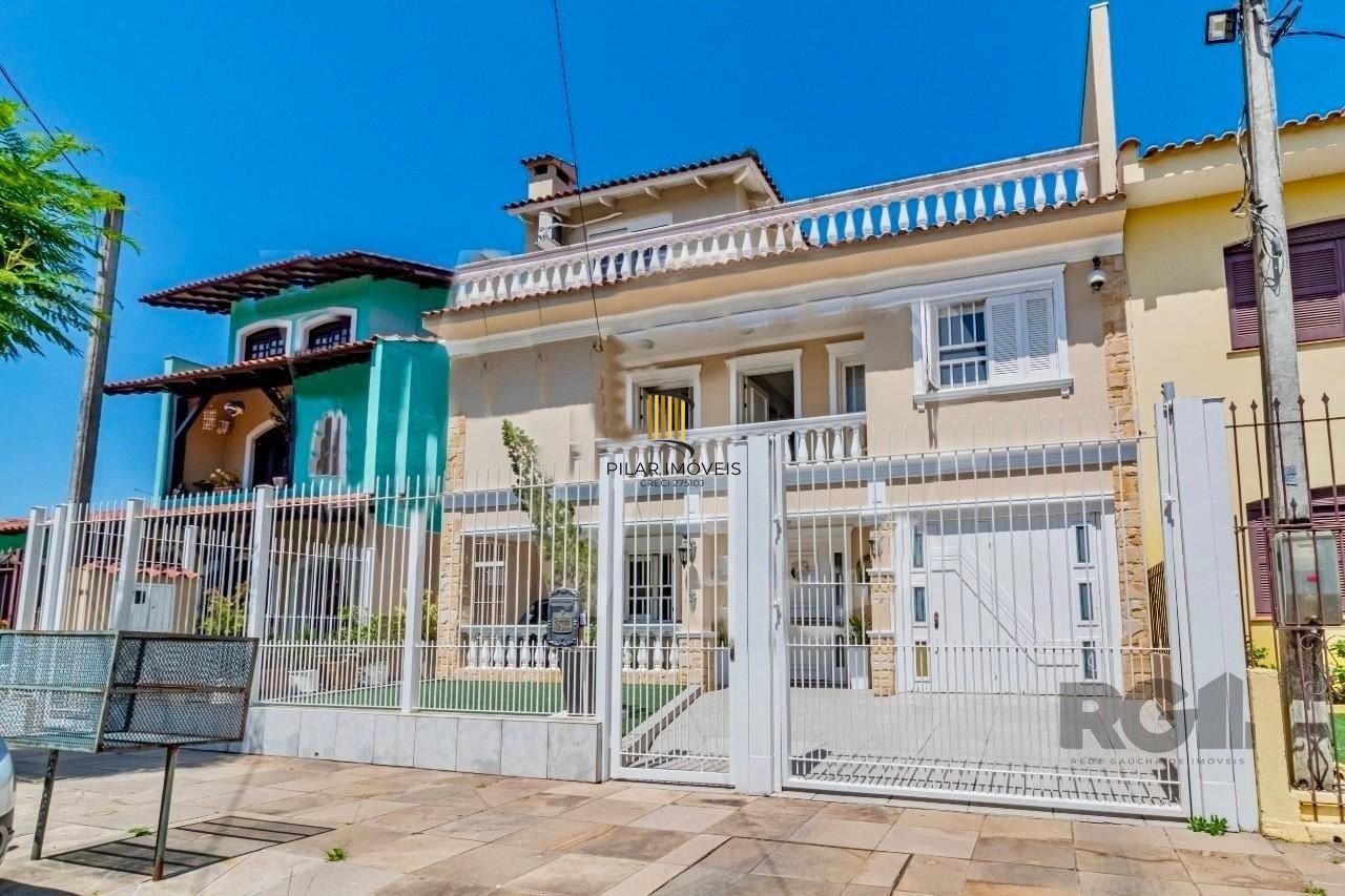 Casa 2 dormitórios no bairro Serraria