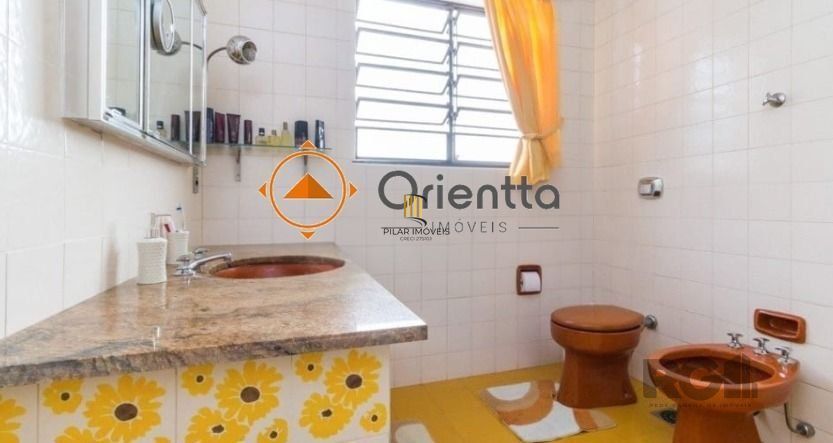 Casa 4 dormitórios no bairro Chácara das Pedras