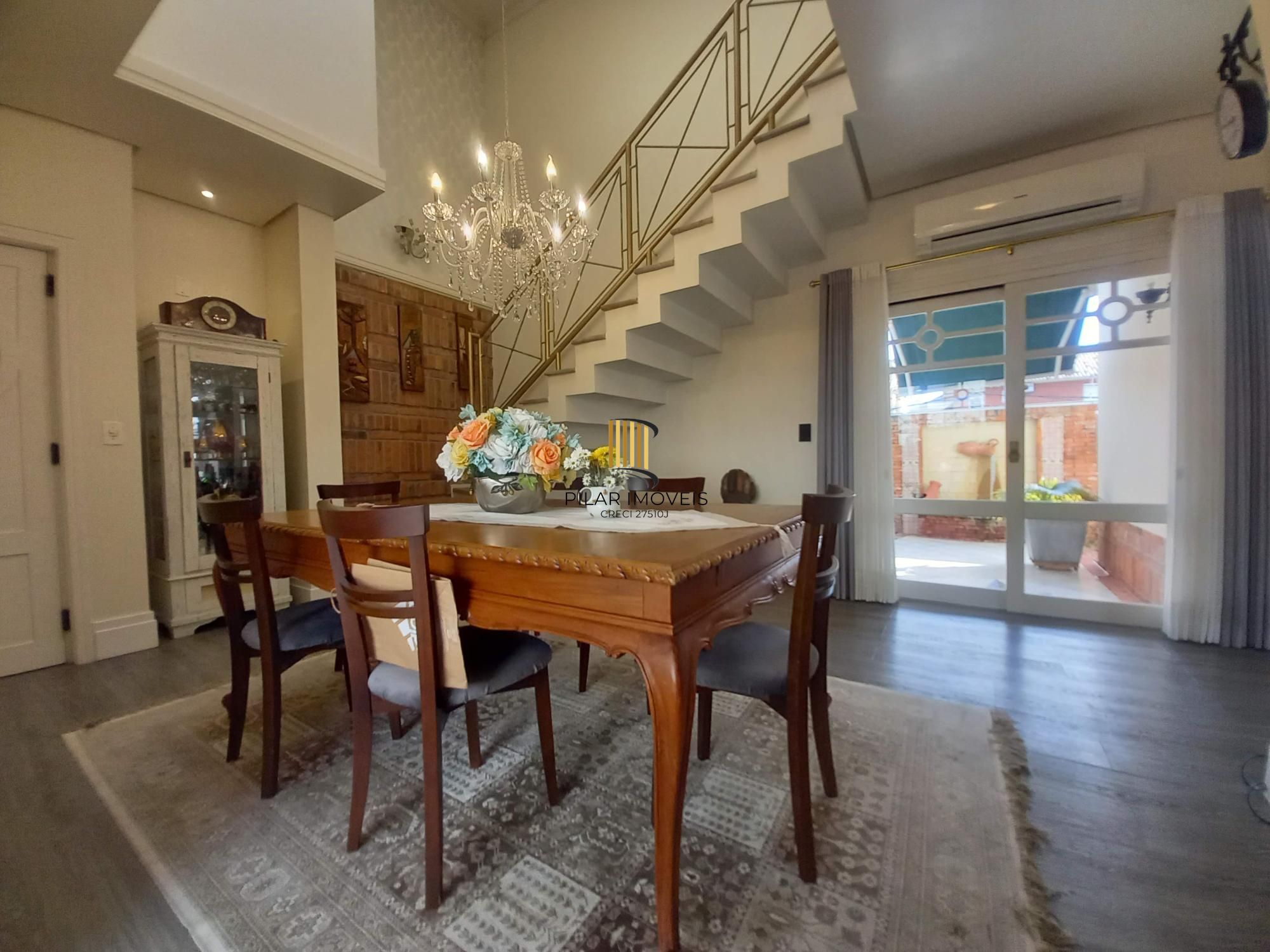 Excelente sobrado 242m²/3dormitórios/Moinhos de Vento/Canoas