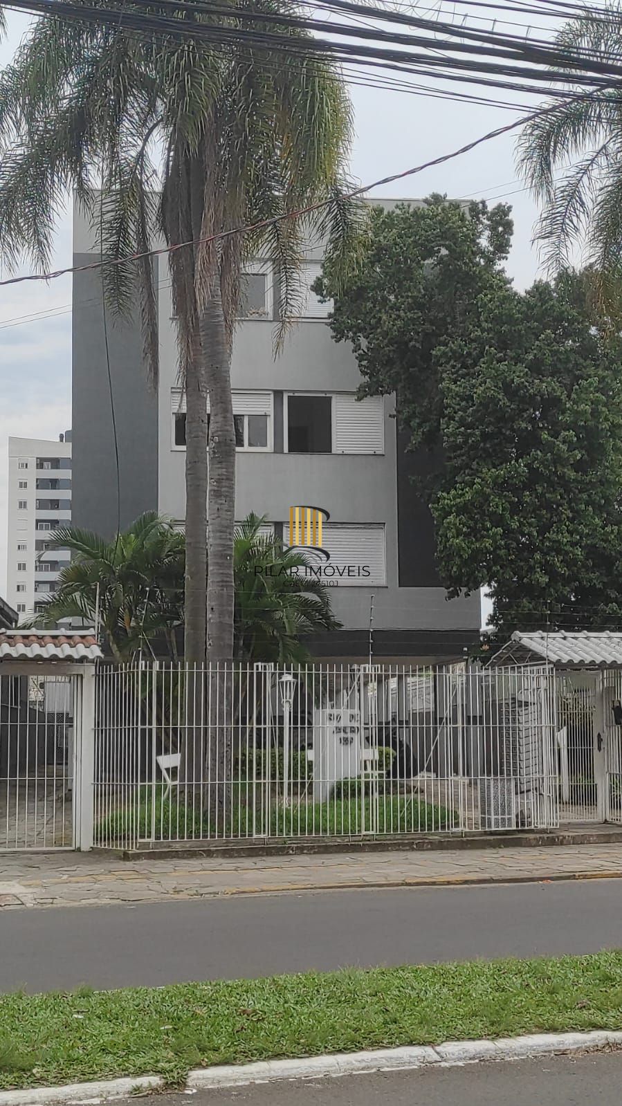 Apartamento rua Dr. Barcelos/ dois dormitorios/ garagem coberta - Pilar Imóveis