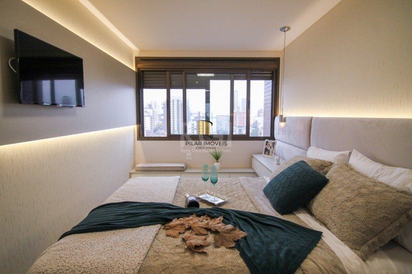 Apartamento para Venda - 65.15m², 2 dormitórios, sendo 1 suites, 1 vaga - Centro