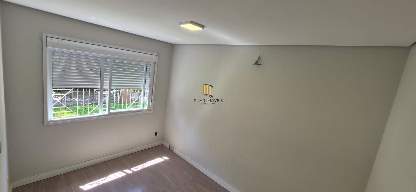 Apartamento 2 Dormiótios / Cond. fechado/ piscina/ excelente localização