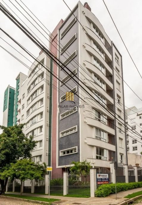 Apartamento com 2 quartos e 79m² à venda em Passo da Areia, Porto Alegre.