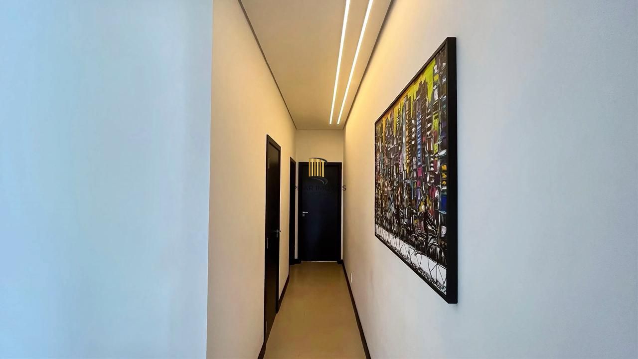 Casa Moderna com Suíte, Hidromassagem, Jardim e 2 Vagas