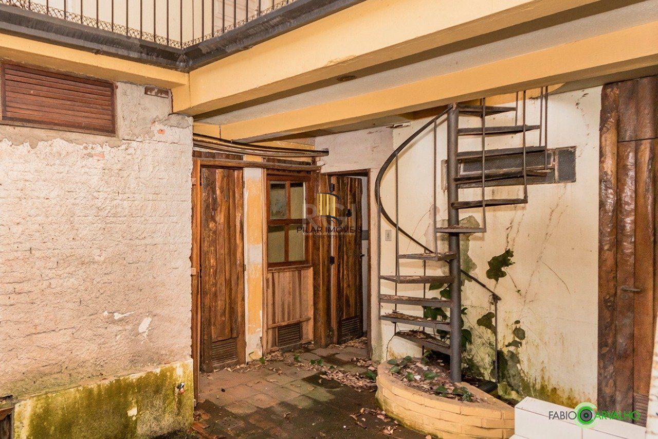 Casa para Venda - 307m², 4 dormitórios, sendo 2 suites, 3 vagas - Higienópolis