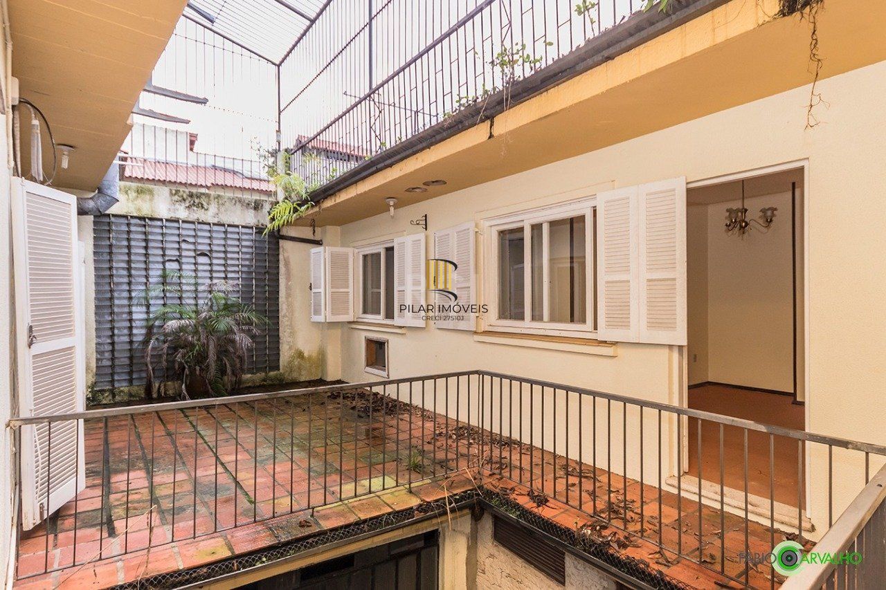 Casa para Venda - 307m², 4 dormitórios, sendo 2 suites, 3 vagas - Higienópolis