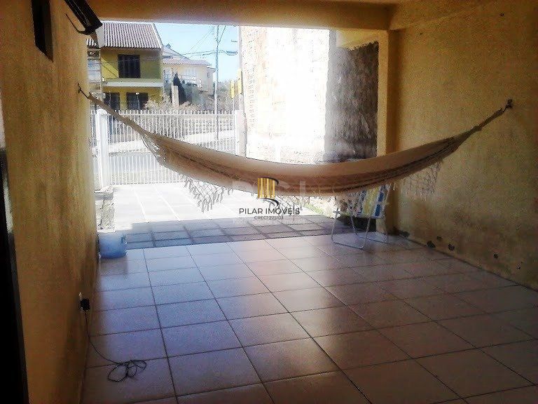 Casa para Venda - 147m², 3 dormitórios, 2 vagas - Rubem Berta