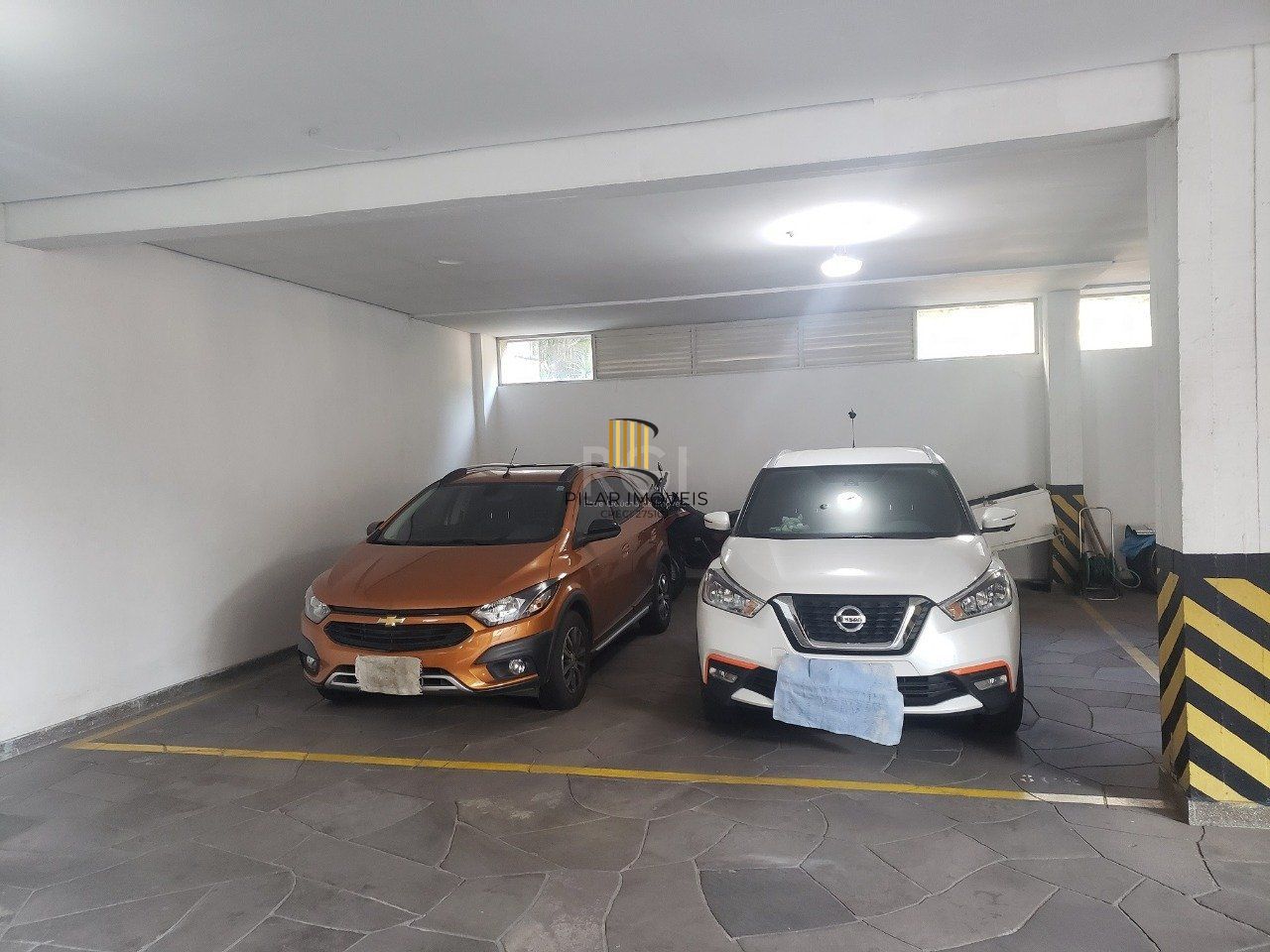 Cobertura para Venda - 296m², 3 dormitórios, sendo 1 suites, 3 vagas - Petrópolis