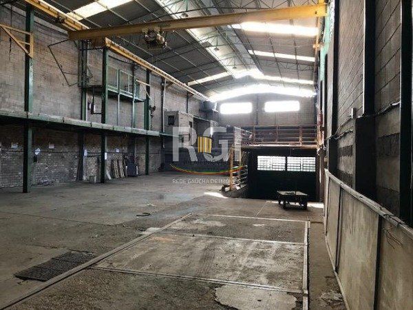 Depósito/Pavilhão para Venda - 1000m², 0 dormitórios, 4 vagas - Jardim Itu Sabará