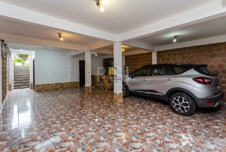 Casa 3 dormitórios no bairro Sarandi