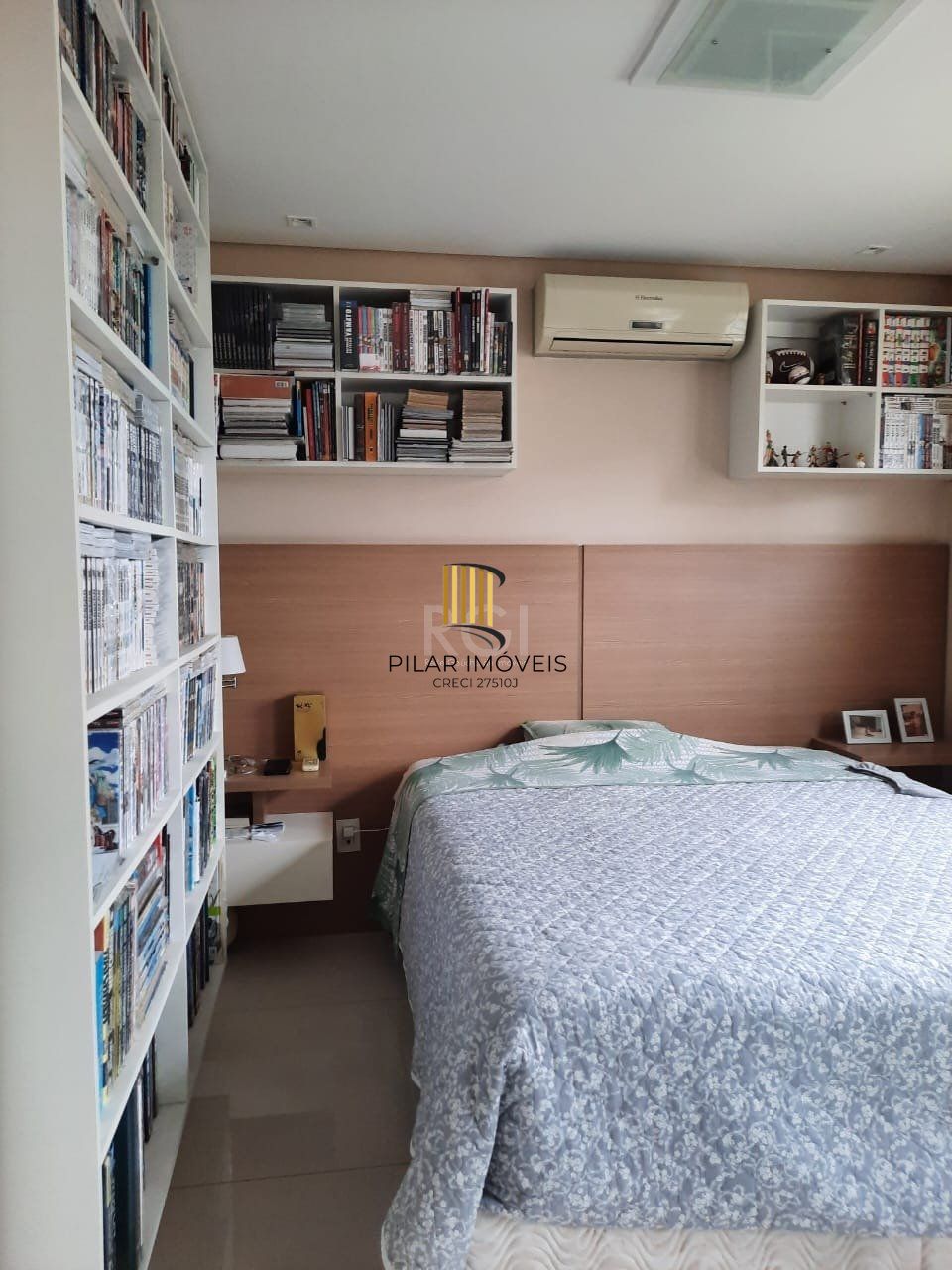 Casa 2 dormitórios no bairro Jardim  Botânico