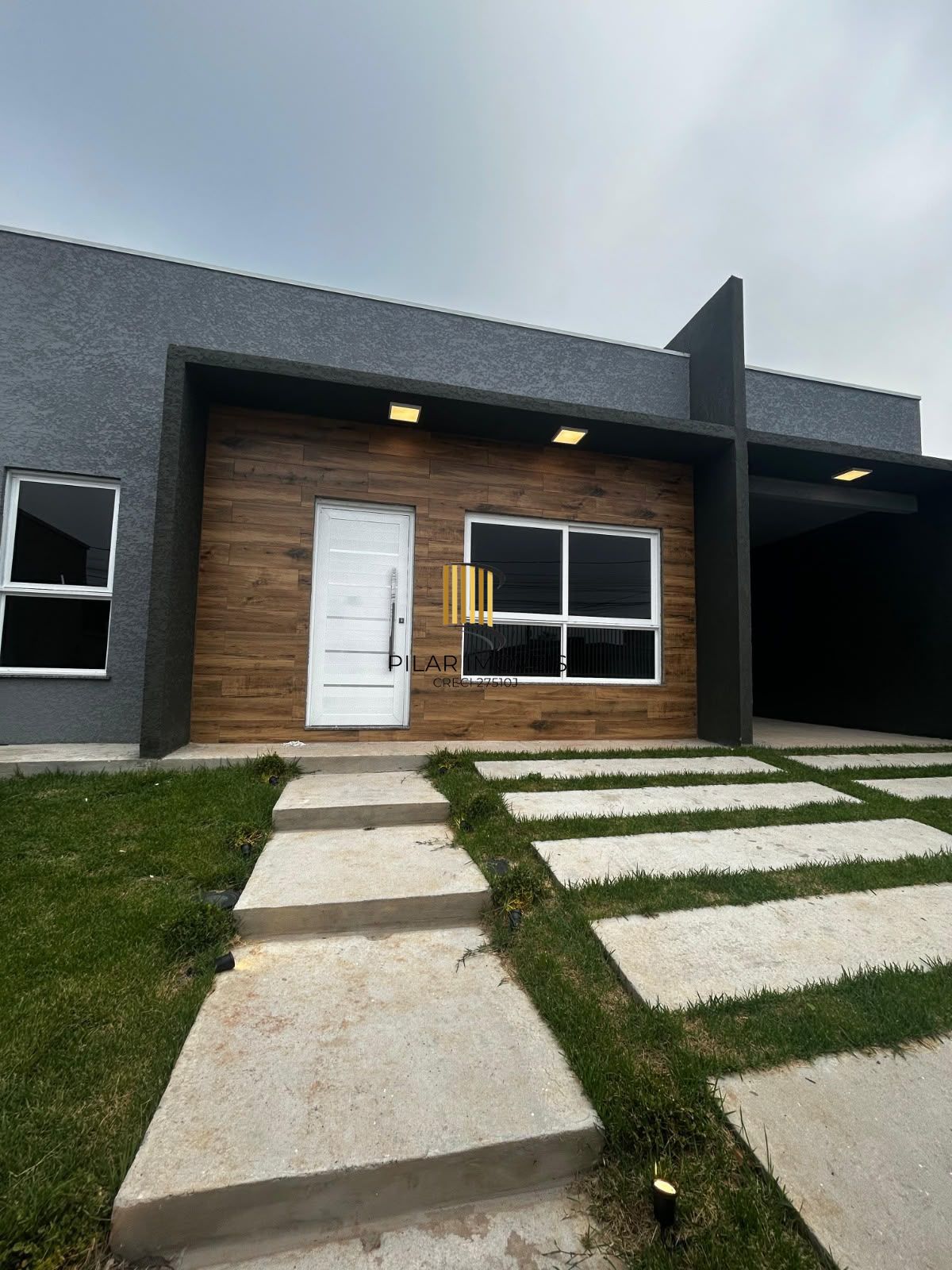 Casa a venda no bairro Parque Ipiranga - Gravatai