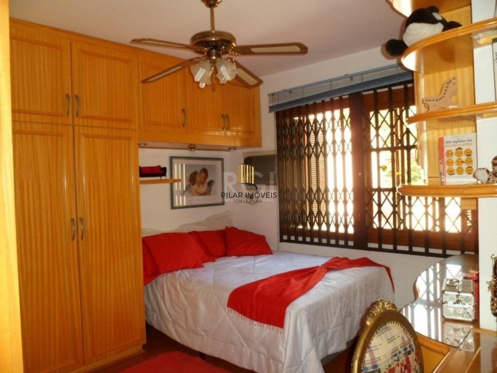 Casa para Venda - 216m², 4 dormitórios, sendo 1 suites, 8 vagas - Aberta Dos Morros