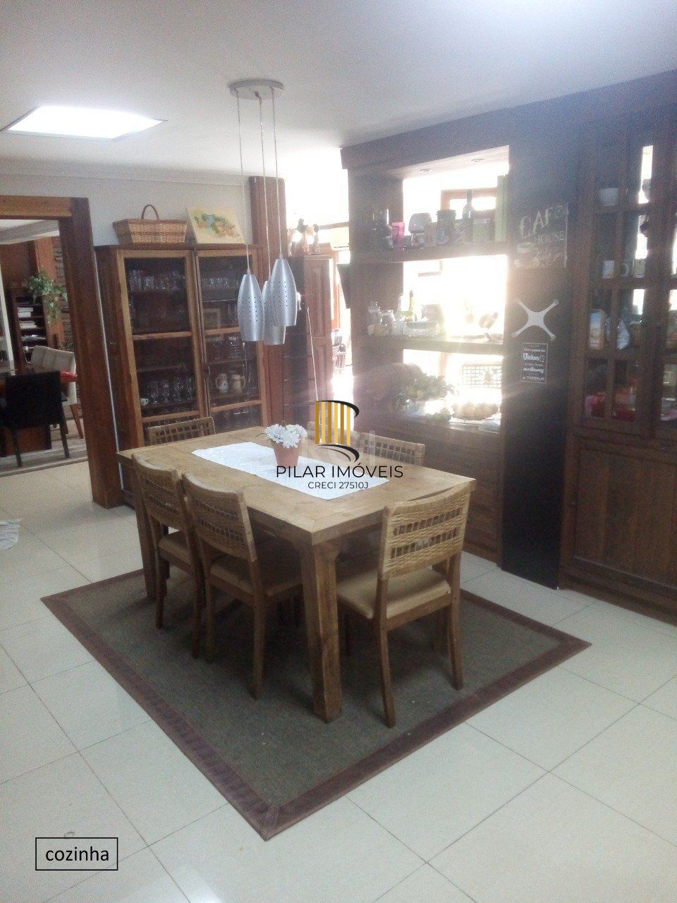 Sobrado para Venda - 656m², 5 dormitórios, sendo 4 suites, 2 vagas - Cristo Redentor