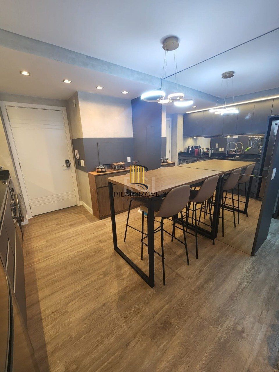 Apartamento para Venda - 40m², 1 dormitório, 1 vaga - Chácara das Pedras