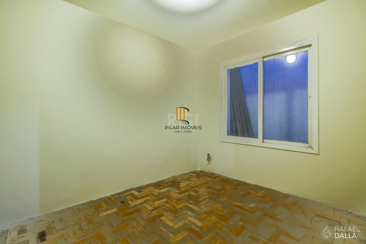 Casa para Venda - 249m², 5 dormitórios, sendo 1 suites, 4 vagas - Chácara das Pedras