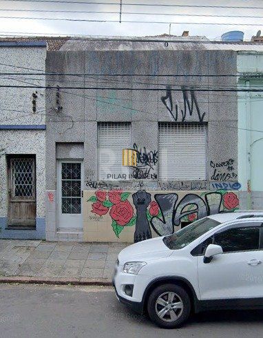 Casa para Venda - 70m², 2 dormitórios, Cidade Baixa