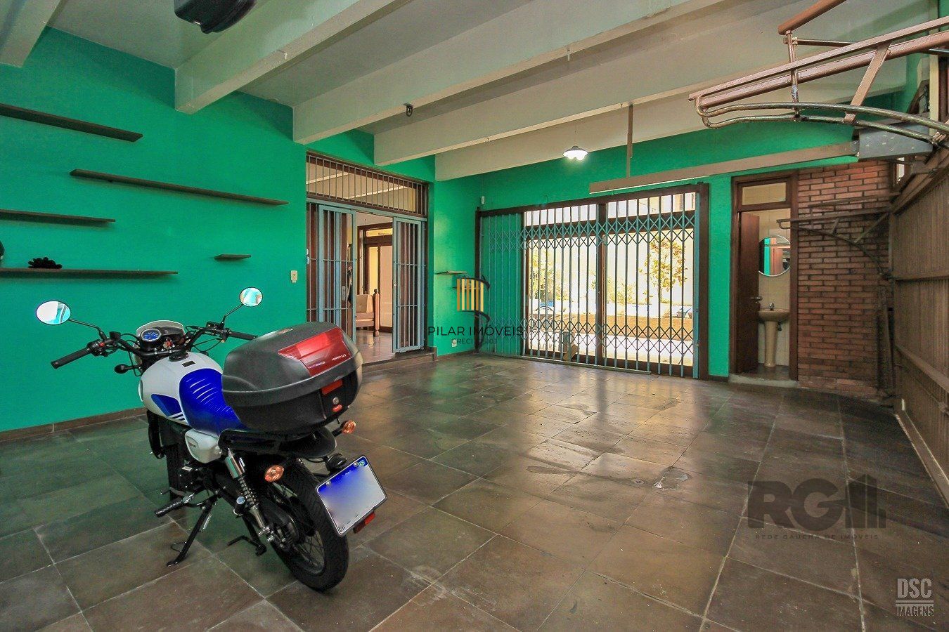Casa 4 dormitórios no bairro Petrópolis