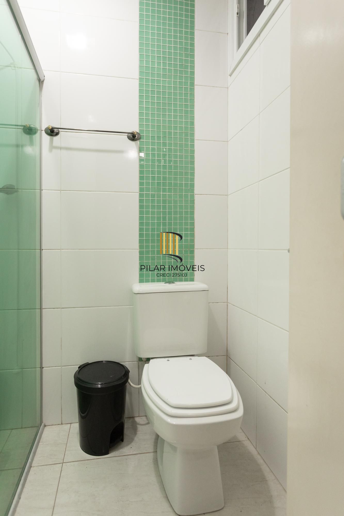 Sobrado de Alto Padrão com Piscina Aquecida e Espaço Comercial Independente