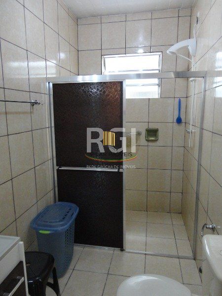 Casa para Venda - 100m², 3 dormitórios, 4 vagas - Guarujá