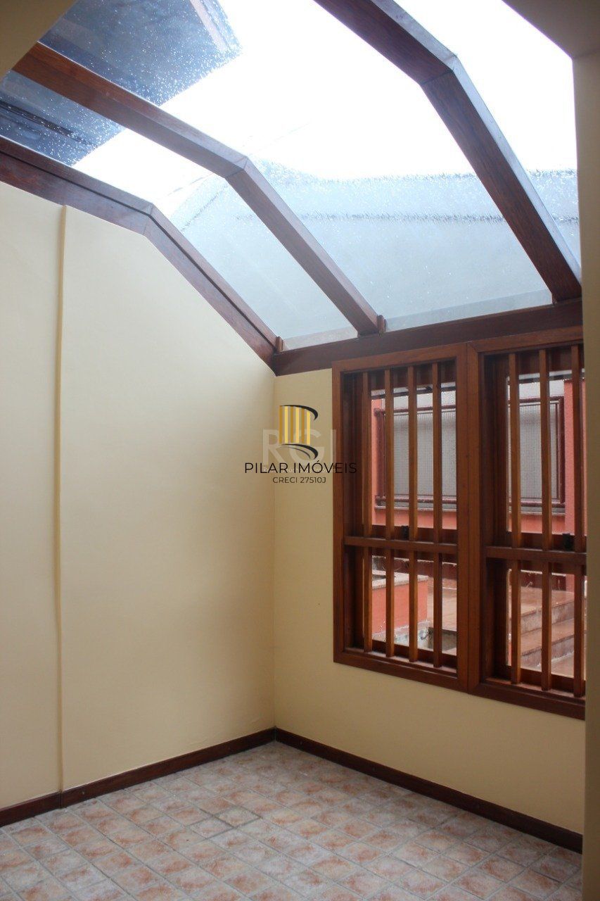 Casa Condominio para Venda - 379.23m², 4 dormitórios, sendo 1 suites, 2 vagas - Menino Deus