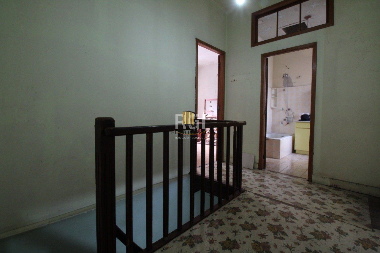 Casa 3 dormitórios no bairro São João