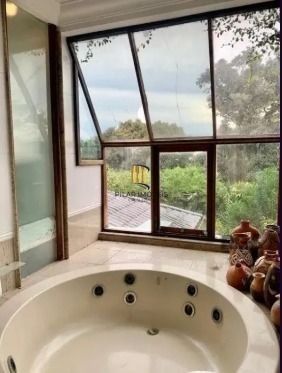 Casa 4 dormitórios no bairro Espírito Santo