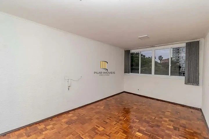 Sala comercial à venda na Avenida Azenha/ 68M²