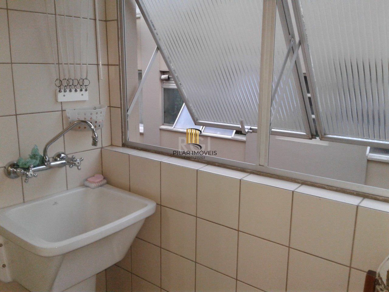 Apartamento para Venda - 67.4m², 2 dormitórios, 1 vaga - São João