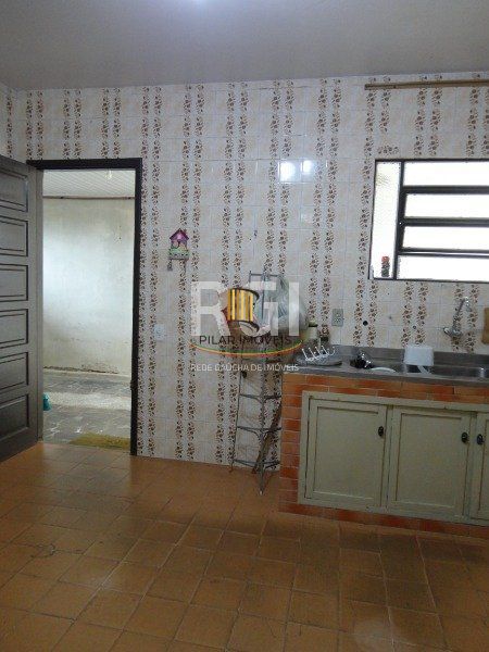 Casa para Venda - 100m², 3 dormitórios, 4 vagas - Guarujá