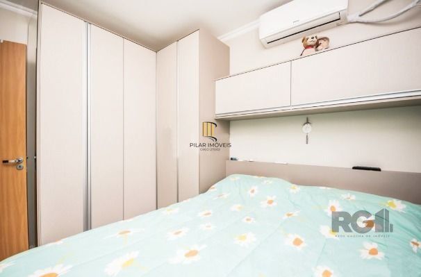 Apartamento com 2 quartos, sala, cozinha, sacada com churrasqueira e 1 vaga.