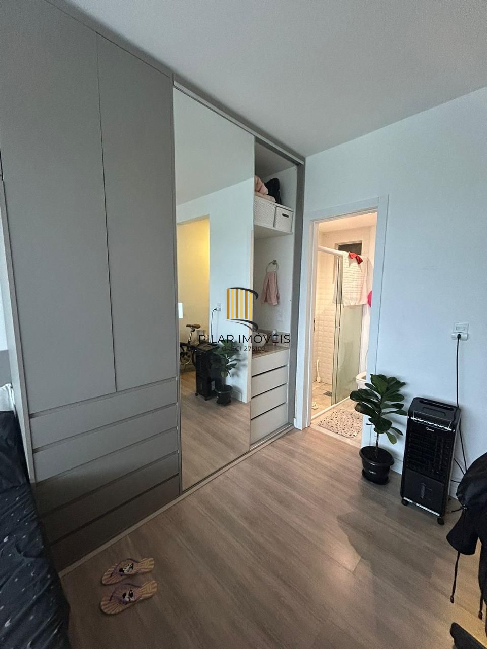 Kitnet mobiliado/ Centro Histórico/ Porto Alegre/ próximo a Santa Casa e UFRGS