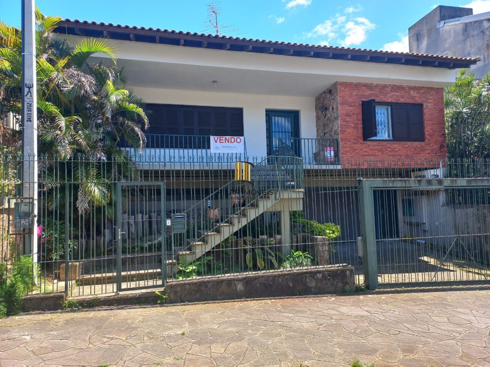 Casa Completa com Piscina, Escritório e 6 Dormitórios